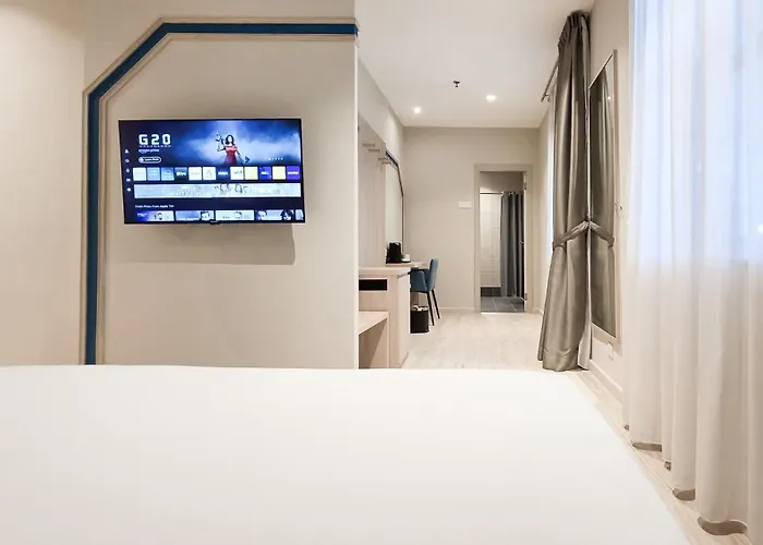 Fives Hotel Meldrum